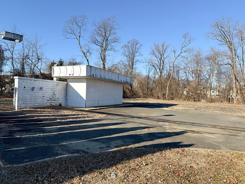 More Photos Of 858 Shrewsbury Ave, Tinton Falls Land For Lease