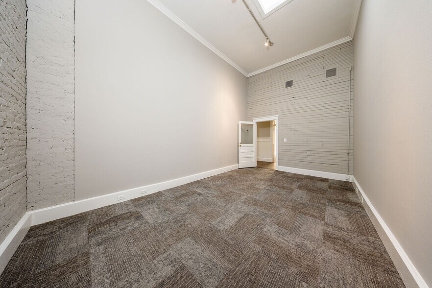 More Photos Of 121 E 1st St, Sanford Office Residential For Sale