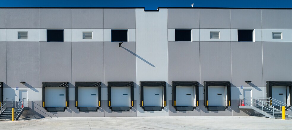 More Photos Of 69 Lefante Way, Bayonne Warehouse For Lease