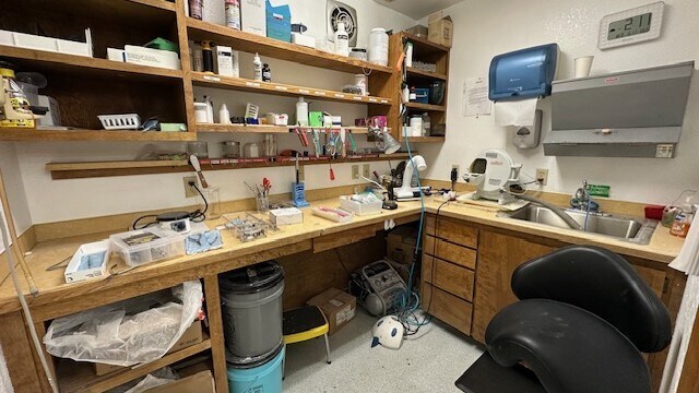 More Photos Of 301 SW Belair Dr, Clatskanie Medical For Sale