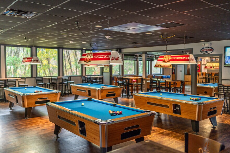 More Photos Of 1019 Norwich Rd, Plainfield Restaurant For Sale