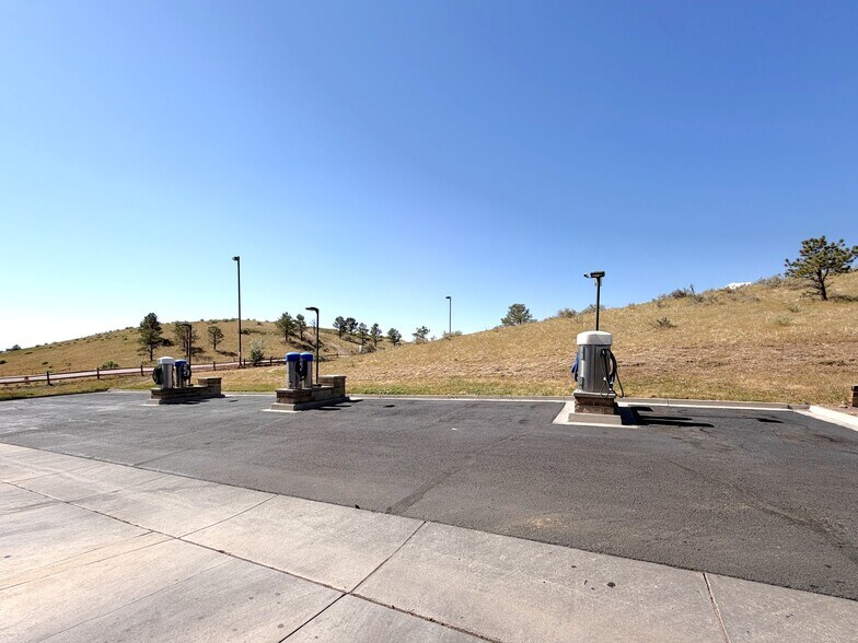 More Photos Of 725 Village Center Dr, Colorado Springs Carwash For Sale