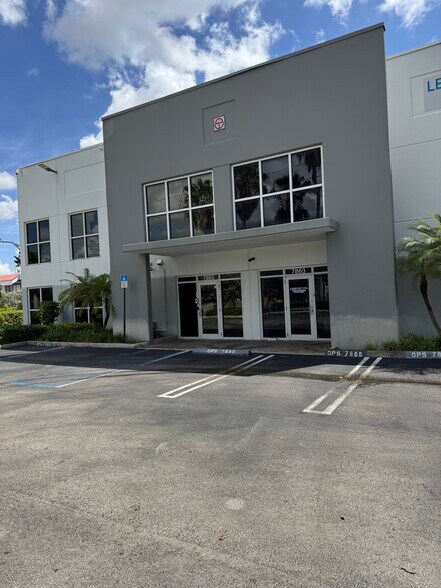 Primary Photo Of 7851-7863 NW 46th St, Doral Warehouse For Lease