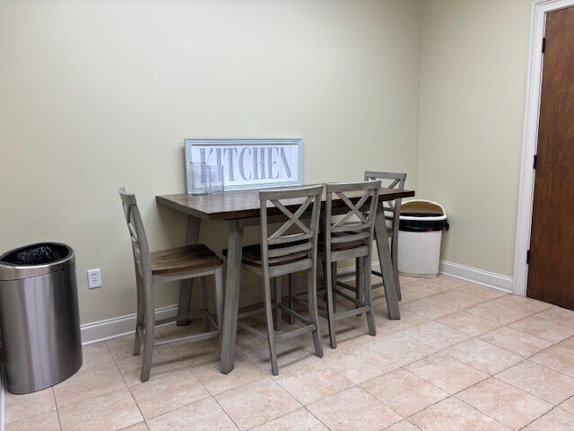 More Photos Of 2446 Caffey St, Hernando Office For Lease