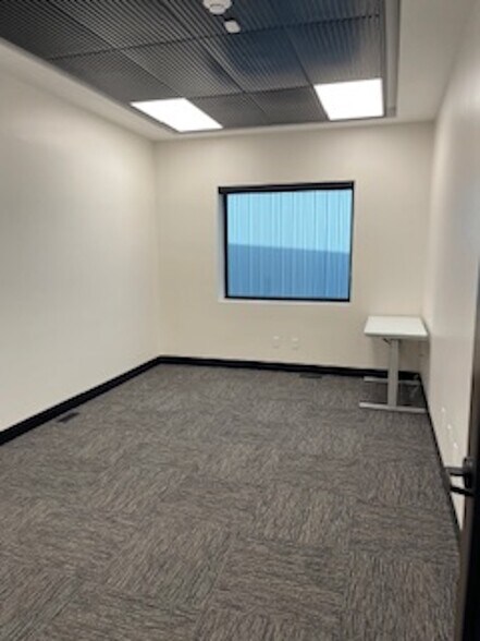 More Photos Of 1630 W 2225 S, Woods Cross Airplane Hangar For Lease