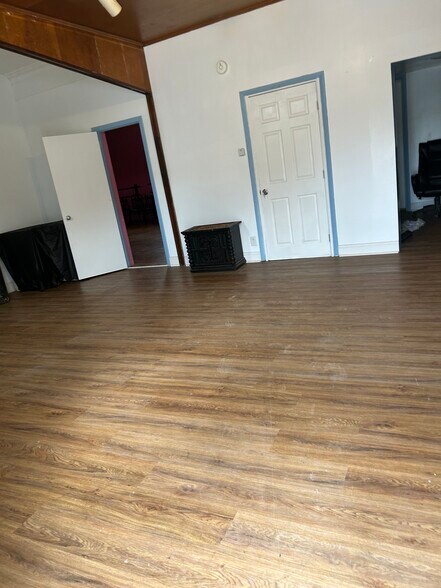 More Photos Of 2715 Hammonds Ferry Rd, Lansdowne Specialty For Lease