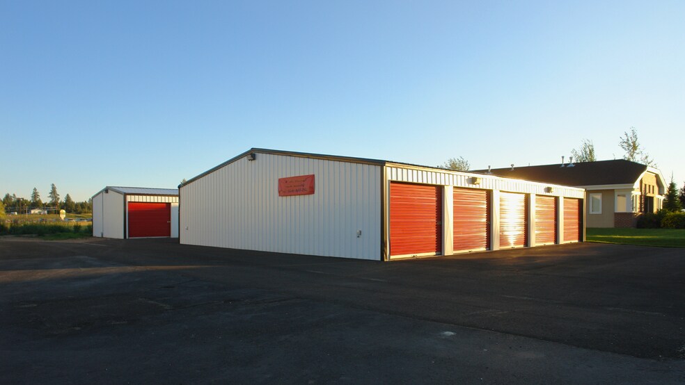 More Photos Of 112 E. J St., Deer Park Self Storage For Sale