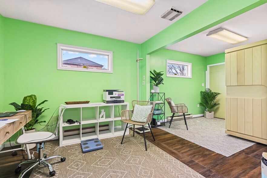 More Photos Of 1010 PA-390, Cresco Auto Repair For Sale