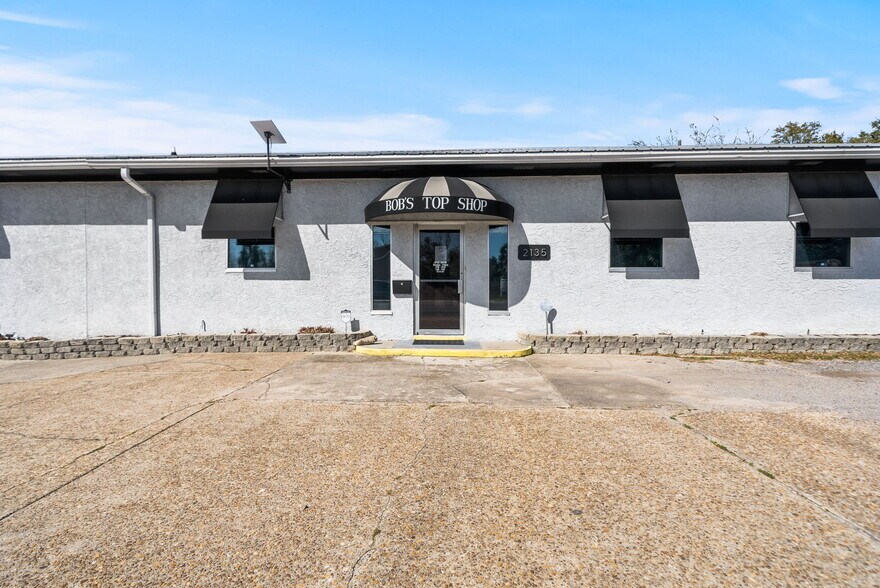 More Photos Of 2135 E 5th St, Panama City Auto Repair For Sale