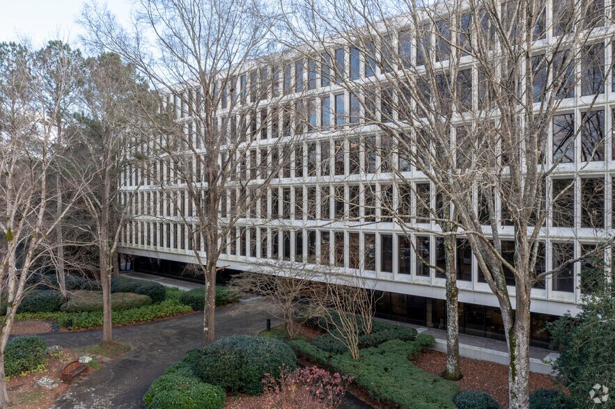 More Photos Of 10 Inverness Center Pky, Birmingham Office For Lease
