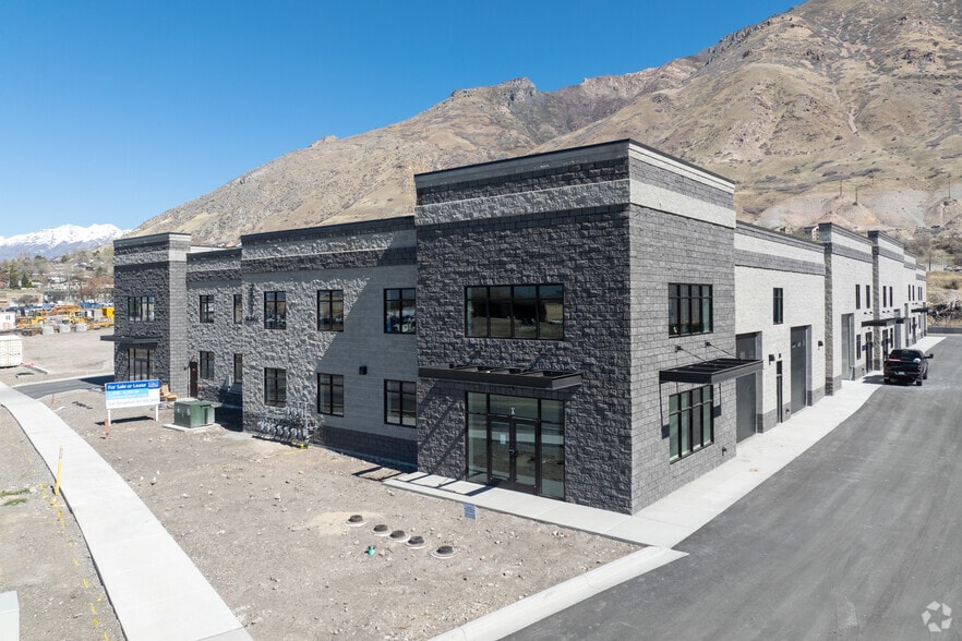 Primary Photo Of 2601 S Mountain Vista Pky, Provo Warehouse For Lease