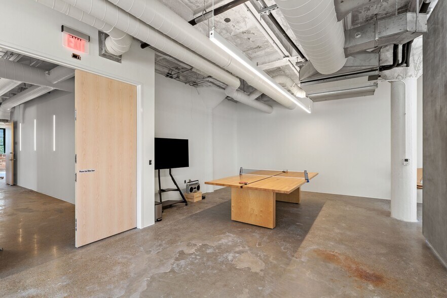 More Photos Of 1701 Commerce St, Houston Loft Creative Space For Lease