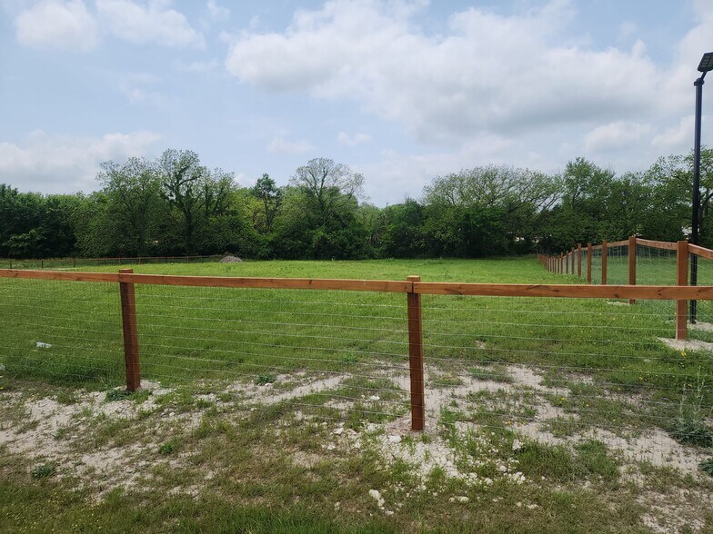 More Photos Of 2895 County Road 341, McKinney Land For Lease