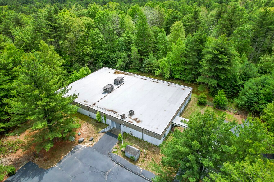 More Photos Of 88 Danielson Pike, Foster Manufacturing For Lease