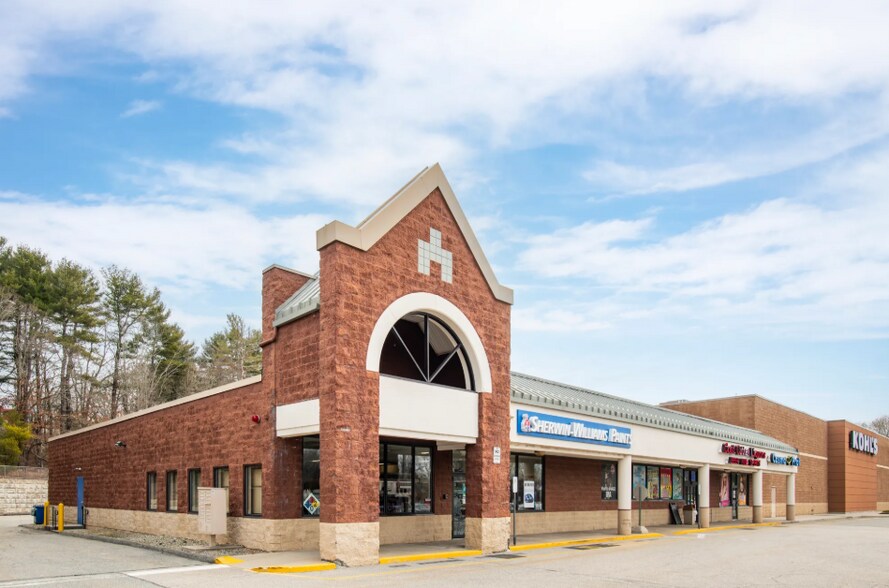 More Photos Of 1050-1078 N Main St, Dayville Freestanding For Lease