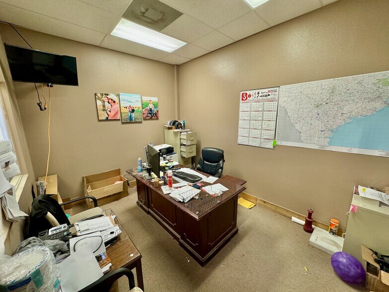 More Photos Of 102096 Ih 37, Pleasanton Warehouse For Sale