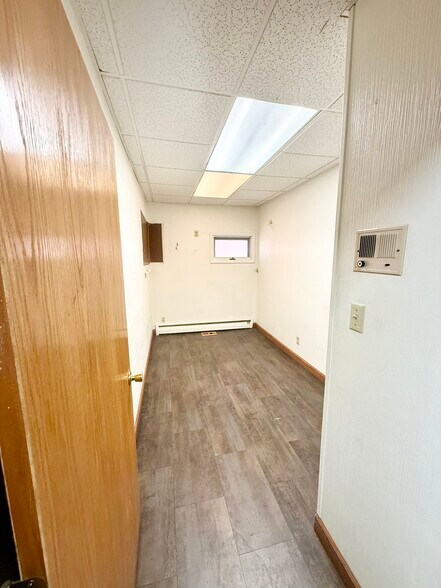 More Photos Of 130 N Detroit St, Bellefontaine Office Residential For Lease