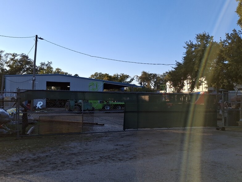 More Photos Of 7219 Anna Ave, Gibsonton Flex For Sale