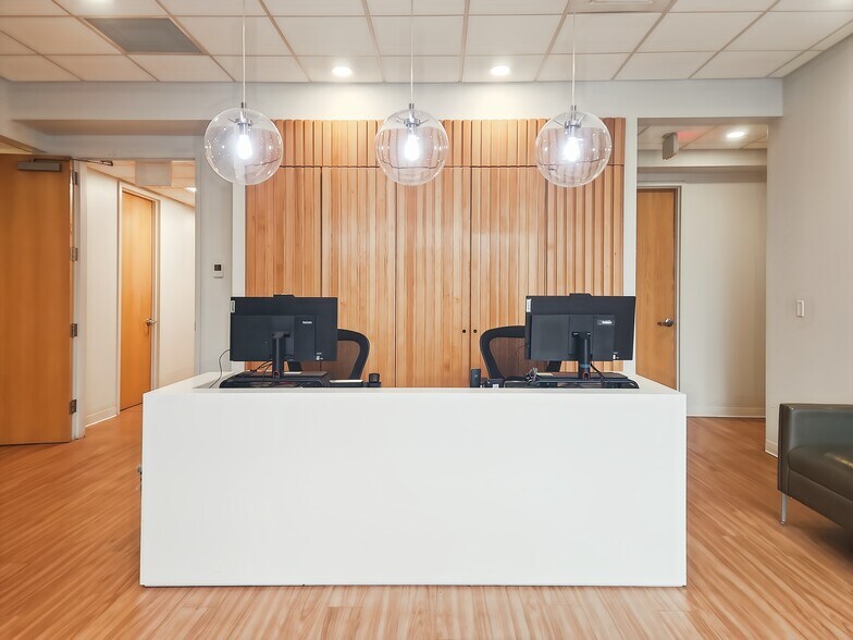 More Photos Of 945 Concord St, Framingham Coworking Space
