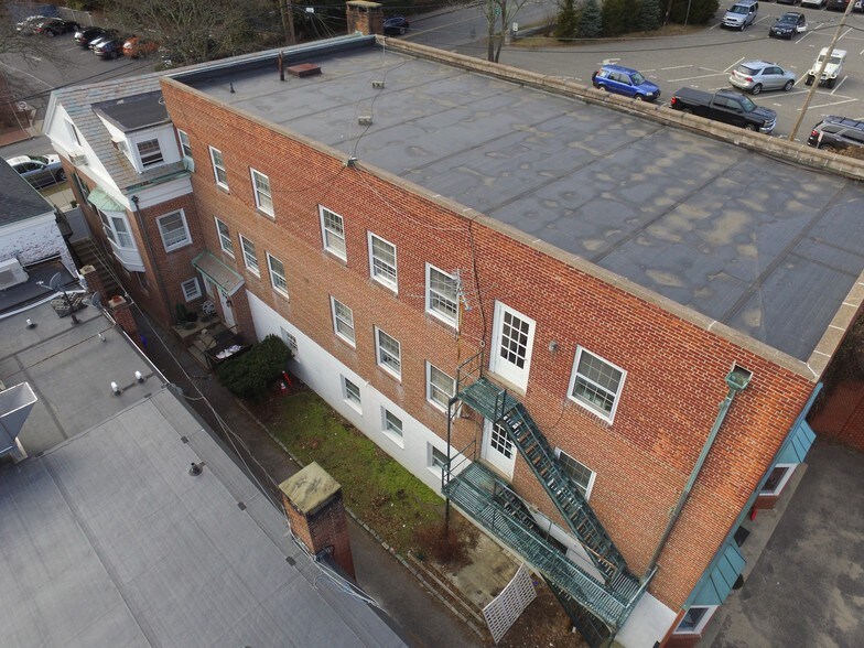 More Photos Of 72 Park St, New Canaan Office For Lease