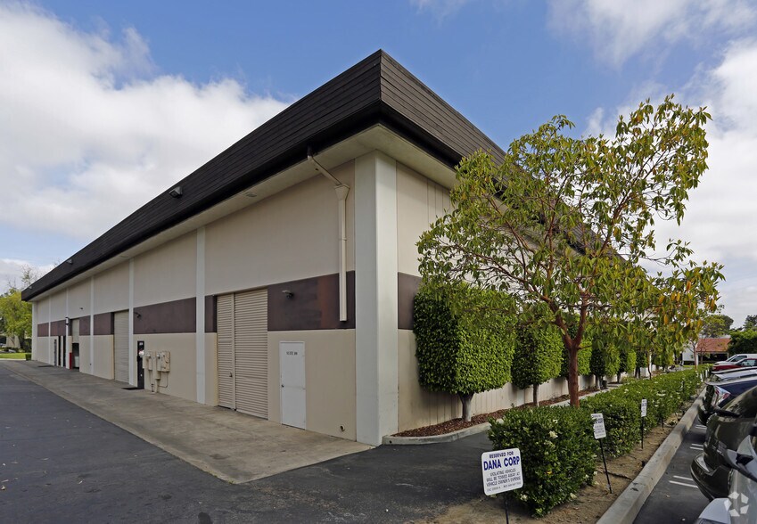 More Photos Of 23152 Verdugo Dr, Laguna Hills Office For Sale