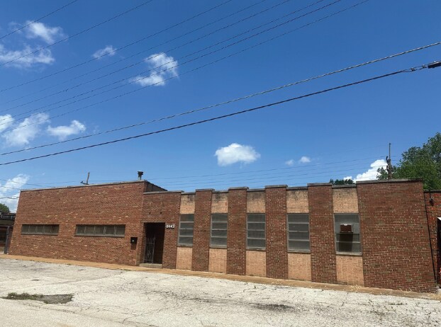 More Photos Of 8443 Wabash Ave, Saint Louis Industrial For Sale