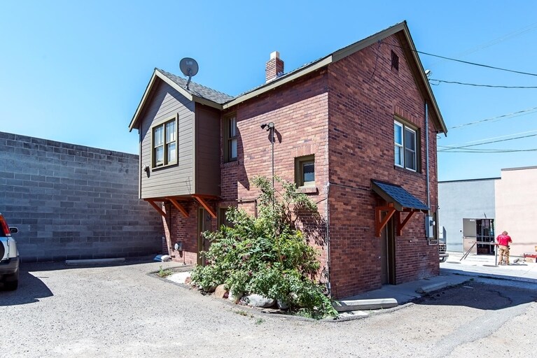 More Photos Of 725 S Center St, Reno Restaurant For Lease