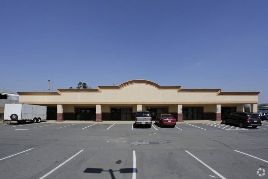 More Photos Of 4630 W Hwy 74, Monroe Storefront Retail Office For Lease