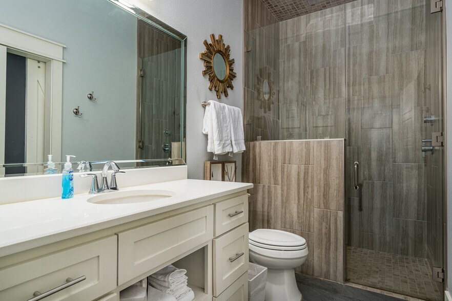 More Photos Of 2821 S 11th St, Port Aransas Multifamily For Sale