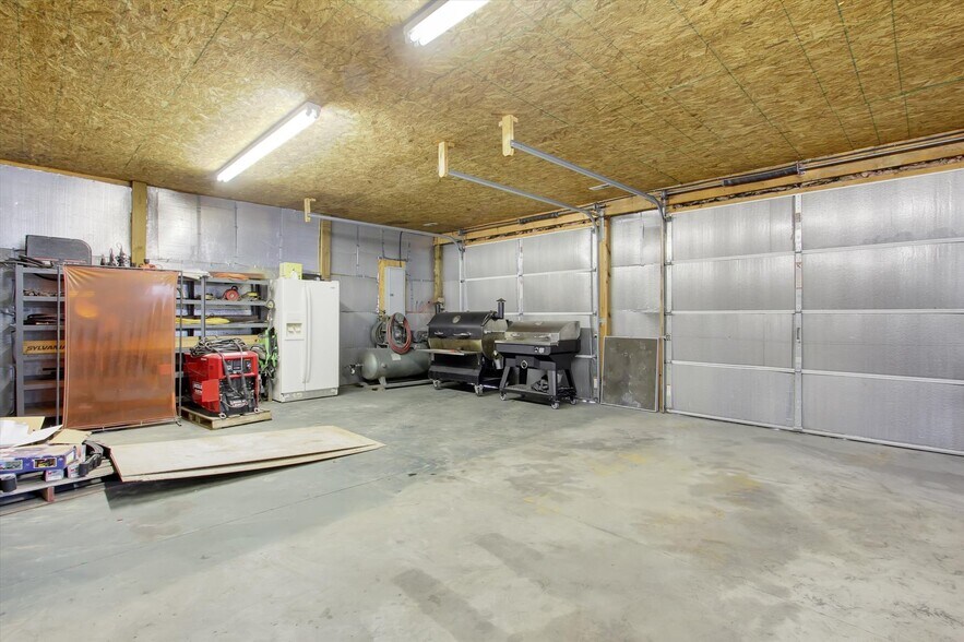 More Photos Of 276 Kingsdale Rd, Littlestown Auto Repair For Sale