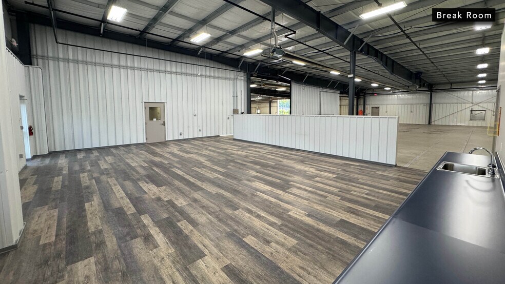 More Photos Of 2395 Rock Rd, Ashland Light Manufacturing For Sale