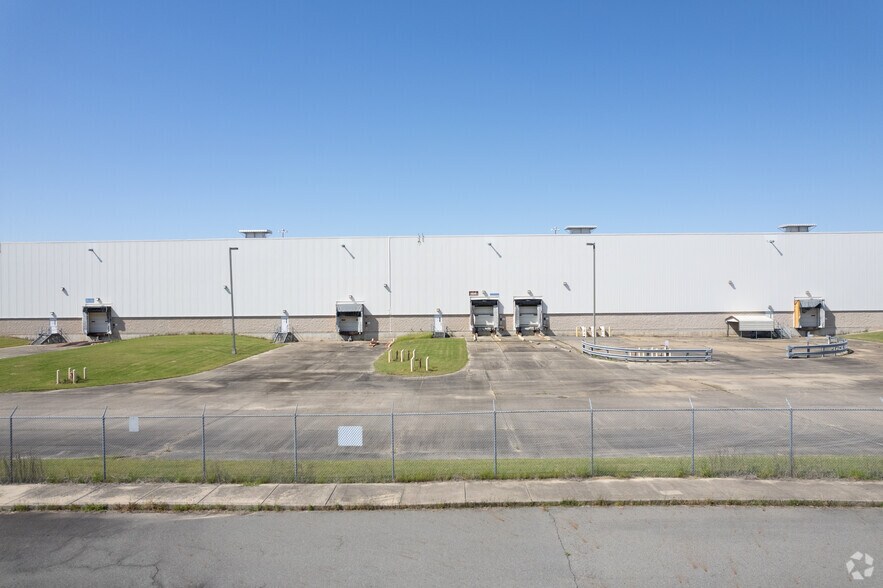 More Photos Of 7600 Antoine Blvd, Shreveport Unknown For Lease