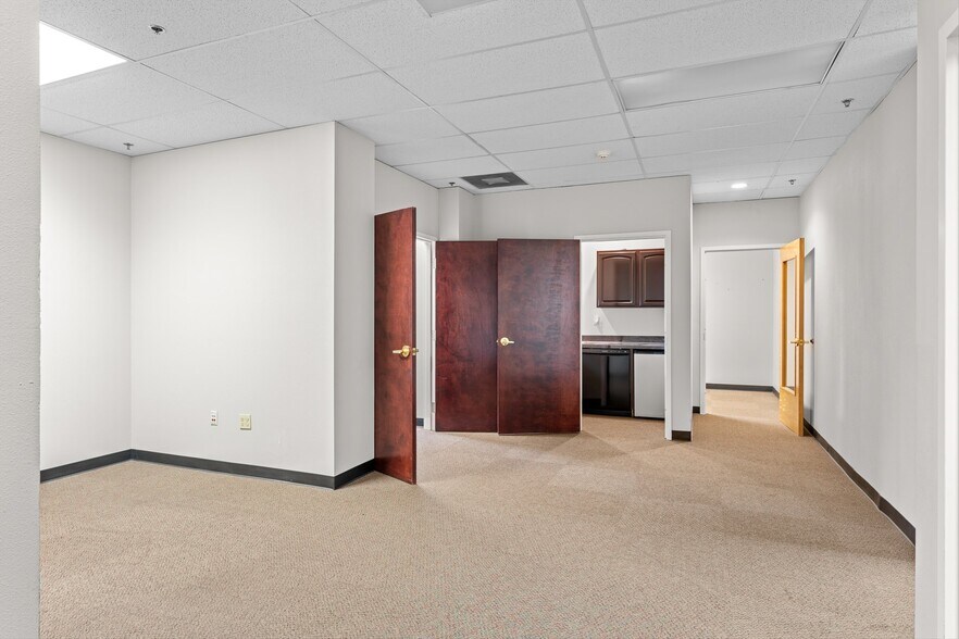More Photos Of 2030 NE Martin Luther King Jr Blvd, Portland Office For Lease