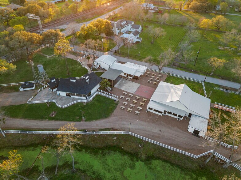 More Photos Of 9903 FM 2759 Rd, Richmond Specialty For Sale