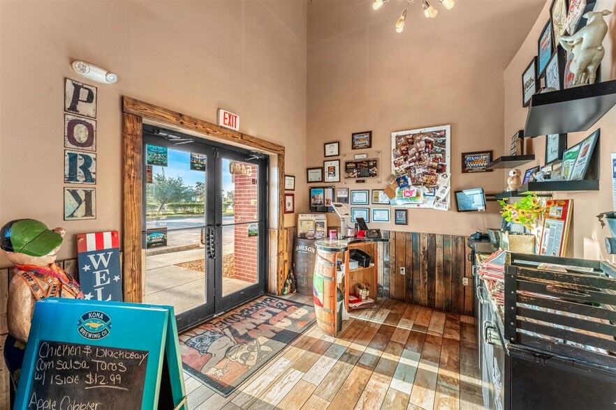 More Photos Of 5490 Stadium Pky, Melbourne Restaurant For Sale