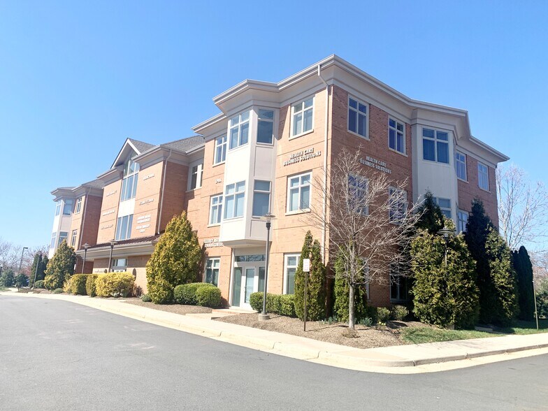 More Photos Of 46169 Westlake Dr, Sterling Medical For Lease
