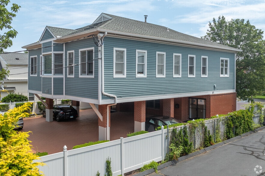 Primary Photo Of 411 Meadow St, Fairfield Office For Lease