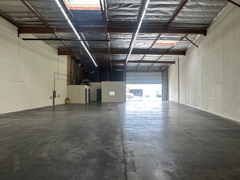 More Photos Of 241-317 E Redondo Beach Blvd, Gardena Unknown For Lease
