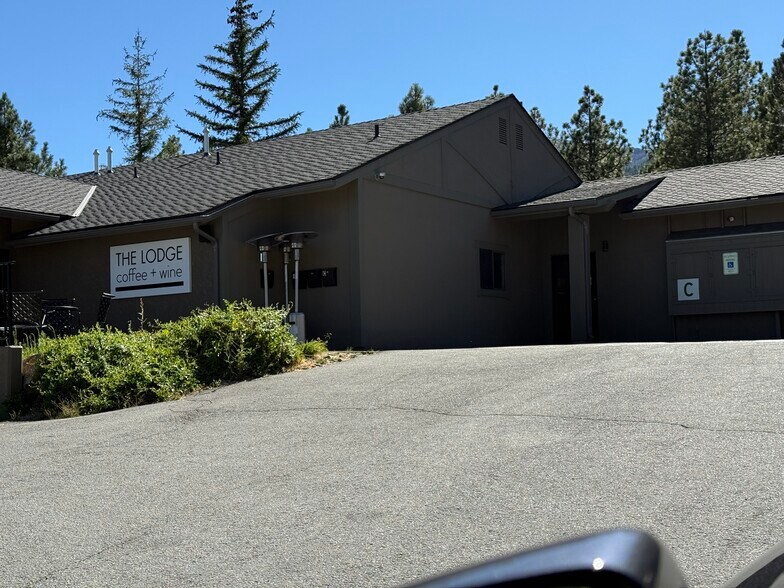 More Photos Of 17025 Mount Rose Hwy, Reno General Retail For Lease