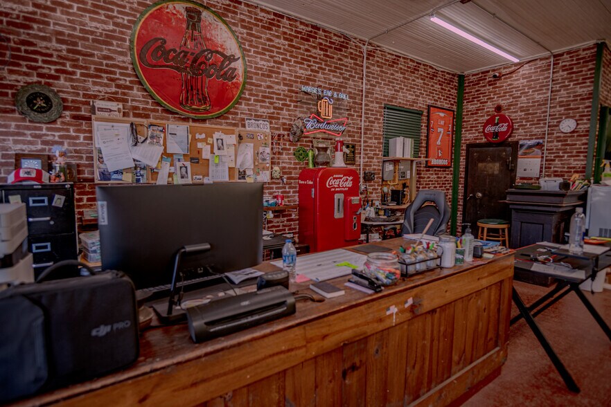 More Photos Of 103 N. Clarady, Wanette Industrial For Sale