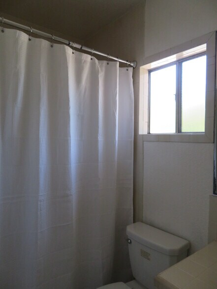 More Photos Of 5335 Harmony Ave, North Hollywood Apartments For Sale