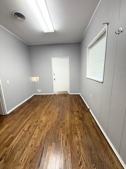 More Photos Of 2201 N Classen Blvd, Oklahoma City Office For Lease