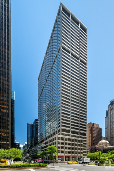 More Photos Of 345 Park Ave, New York Office For Lease