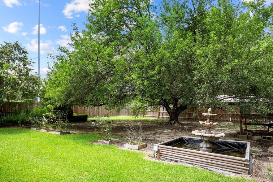 More Photos Of 2508 US-69, Lufkin Lodge Meeting Hall For Sale