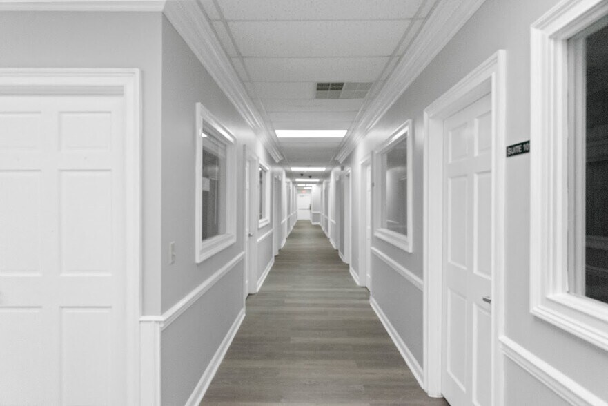 More Photos Of 4047 Holcomb Bridge Rd, Peachtree Corners Loft Creative Space For Lease
