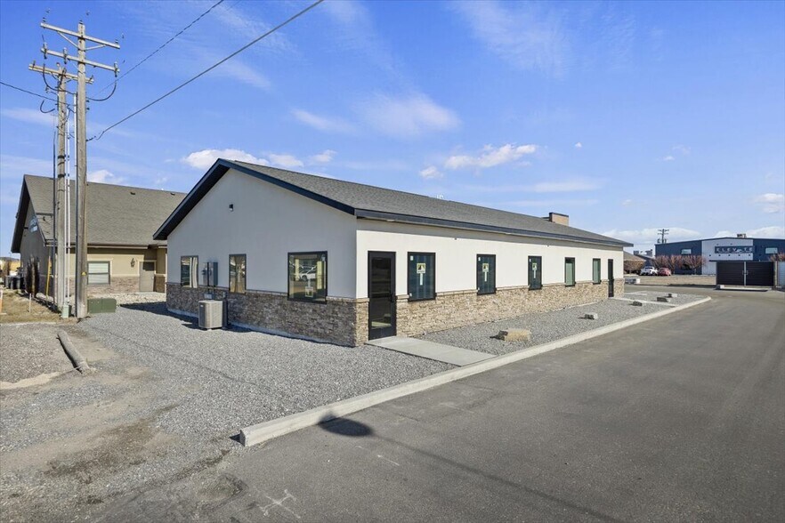 More Photos Of 1404 Pomerelle Ave, Burley Medical For Lease