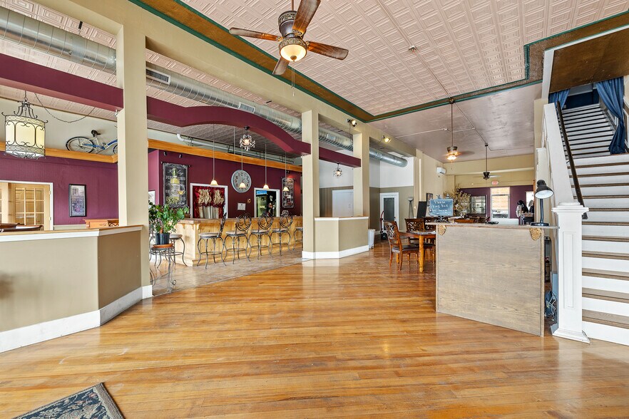 More Photos Of 603 N River St, Hot Springs Hotel For Sale