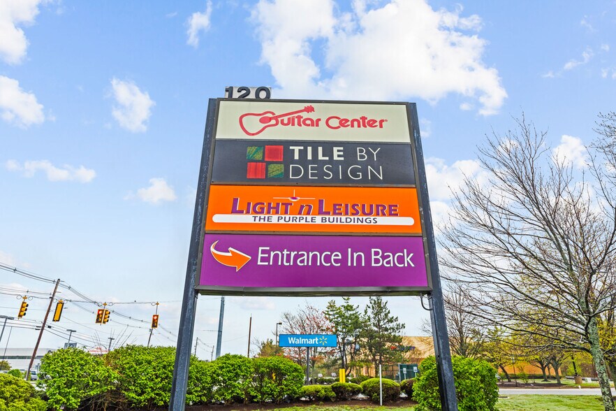 More Photos Of 120 Andover St, Danvers Freestanding For Lease