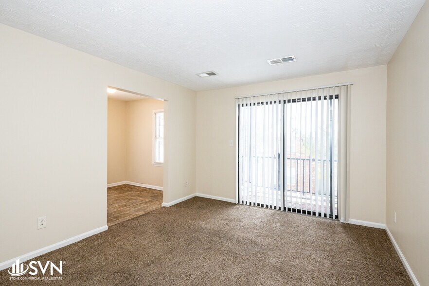 More Photos Of 150 N Northland Dr, Lexington Apartments For Sale