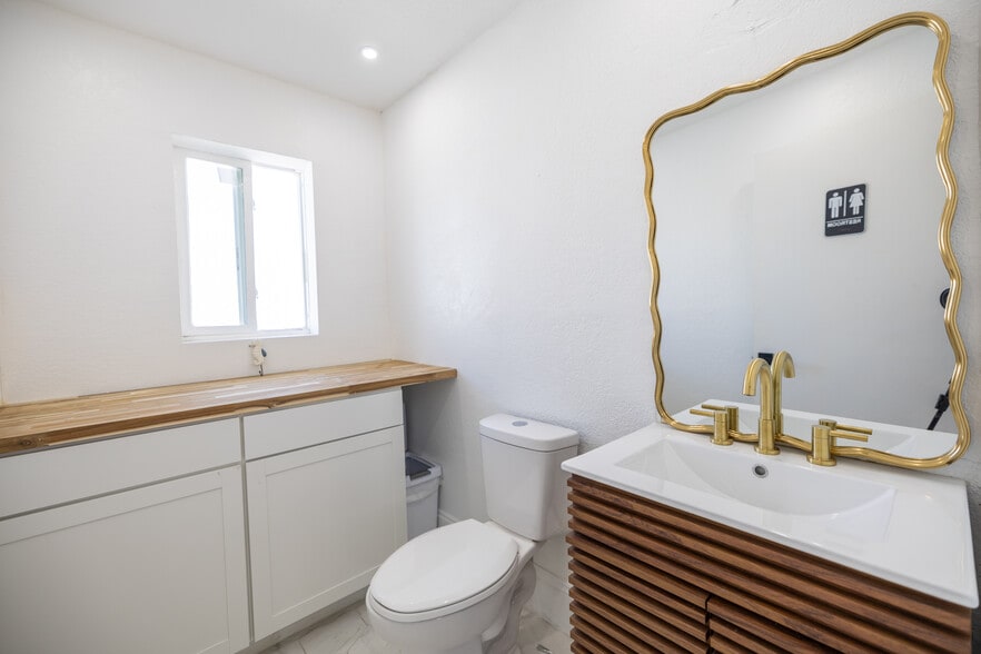 More Photos Of 4830 Palm Beach Blvd, Fort Myers Auto Repair For Lease